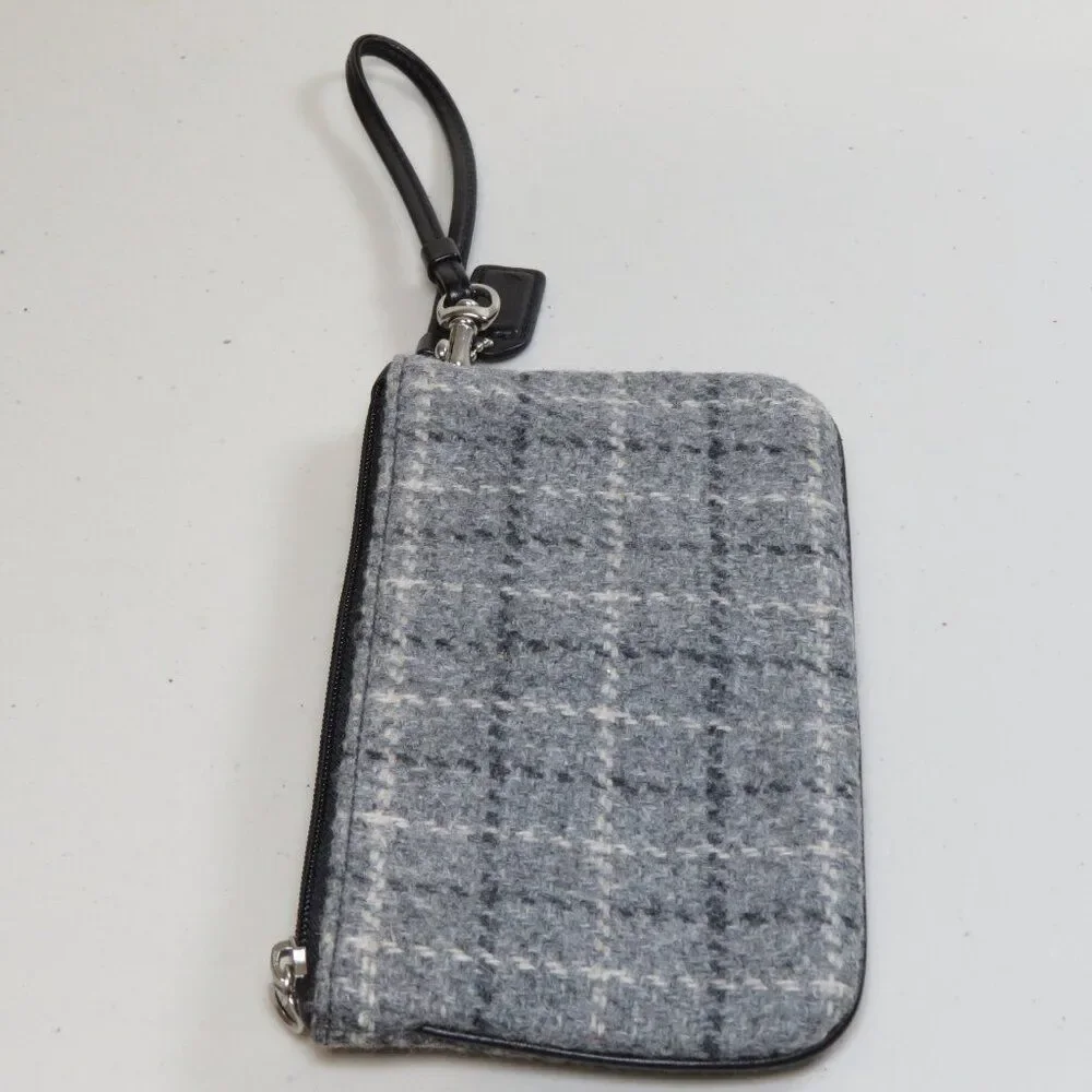 Coach Corner Zip Wristlet Purse